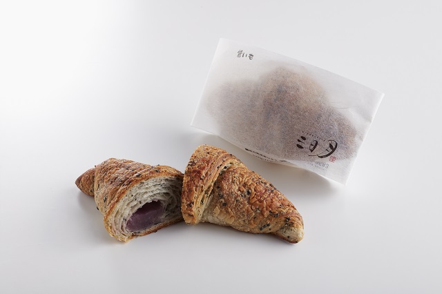 クロワッサン　紫いも